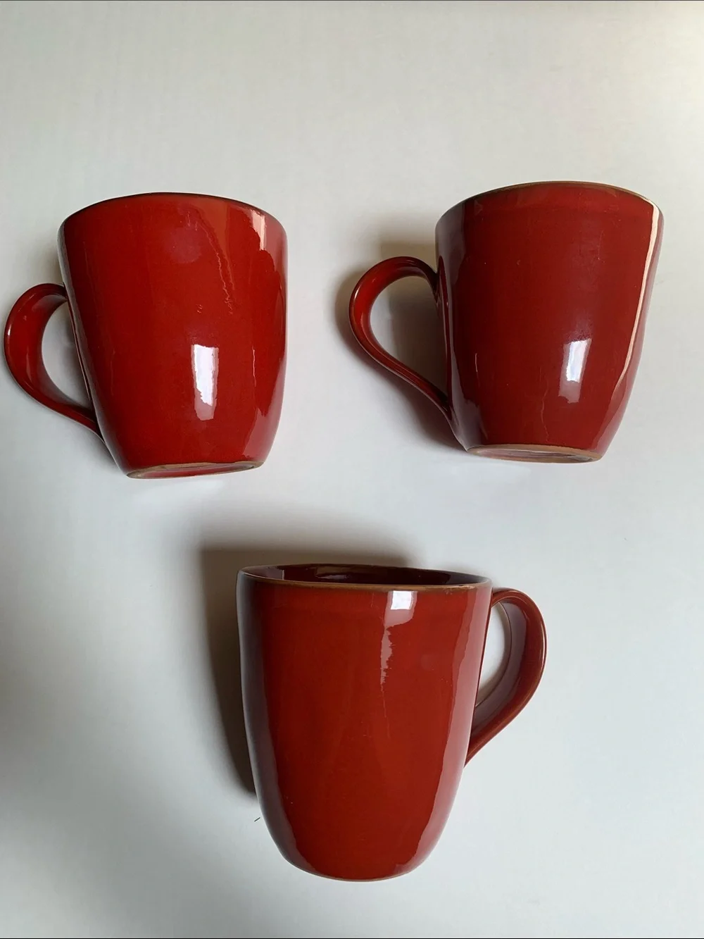 Crate&Barrel Red Ceramic Mug Set. Excellent pre-Owned. Set of 3. Made in Italy.